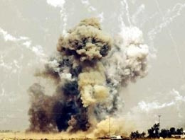 Pakistan'da bombalı saldırı Pakistan'da bombalı saldırı